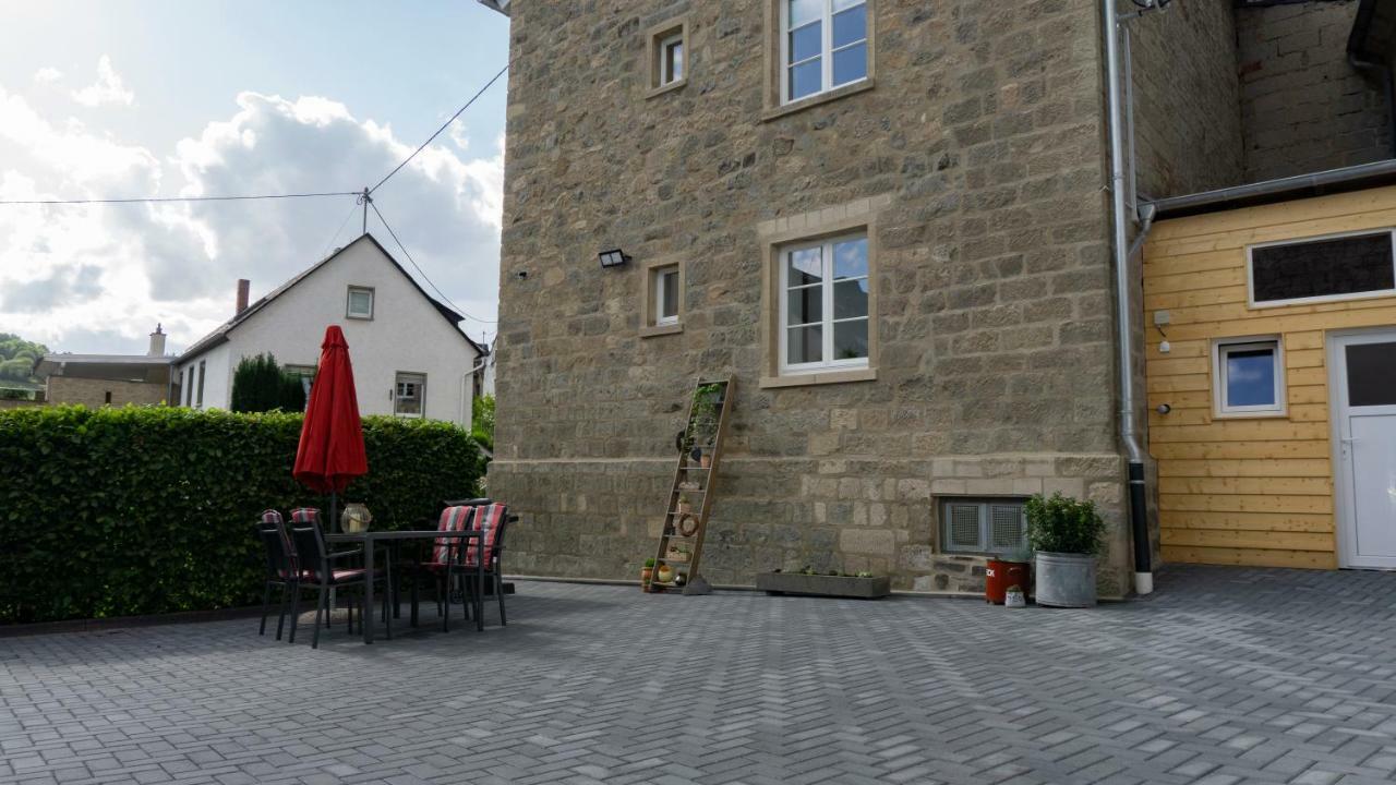 Ferienhaus Alte Schule Volkesfeld Buitenkant foto