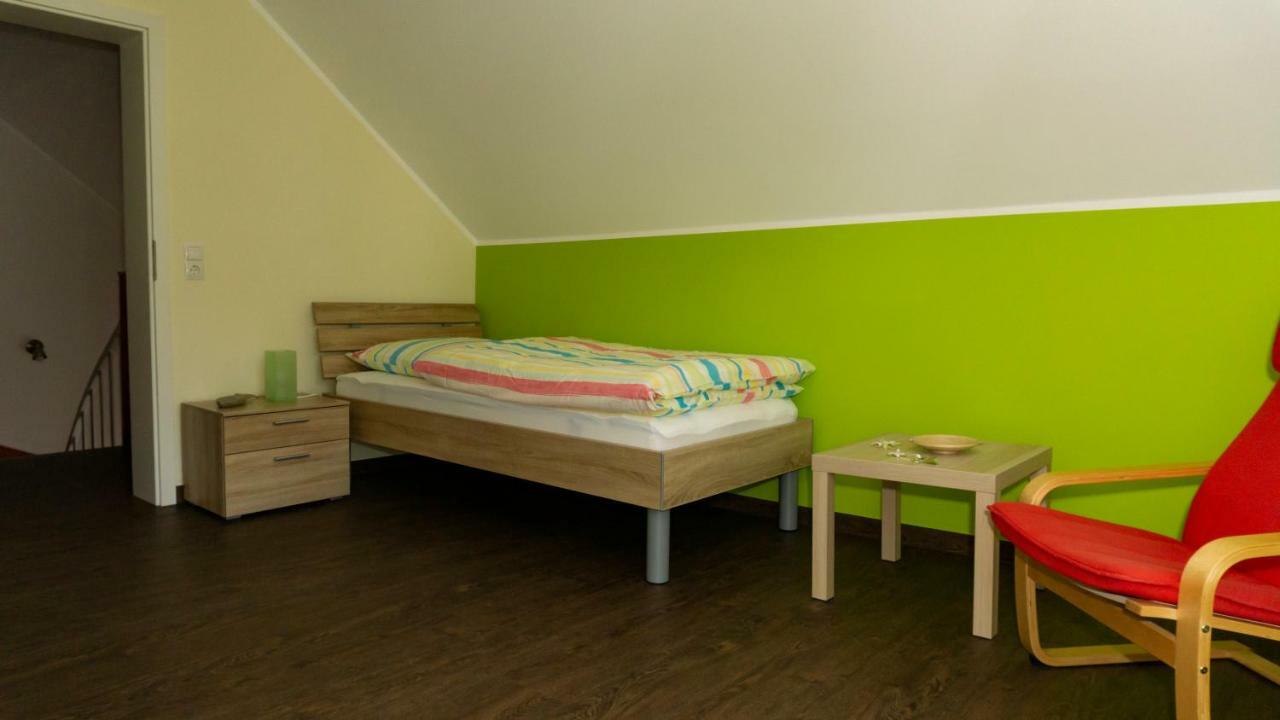 Ferienhaus Alte Schule Volkesfeld Buitenkant foto